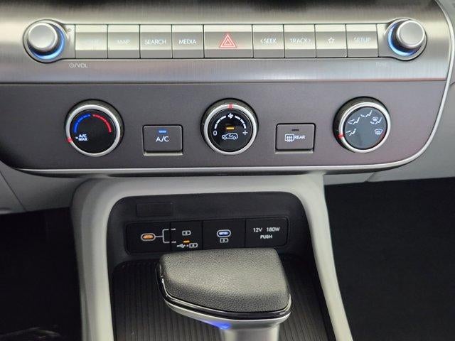 2027 Hyundai KONA SE