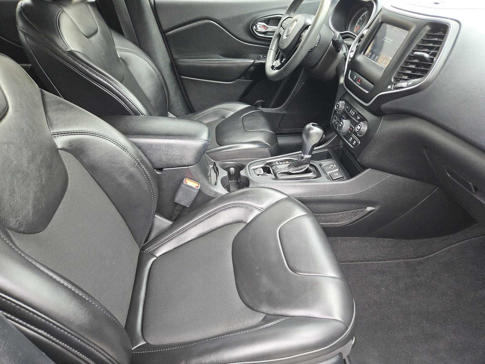 2020 Jeep Cherokee Altitude