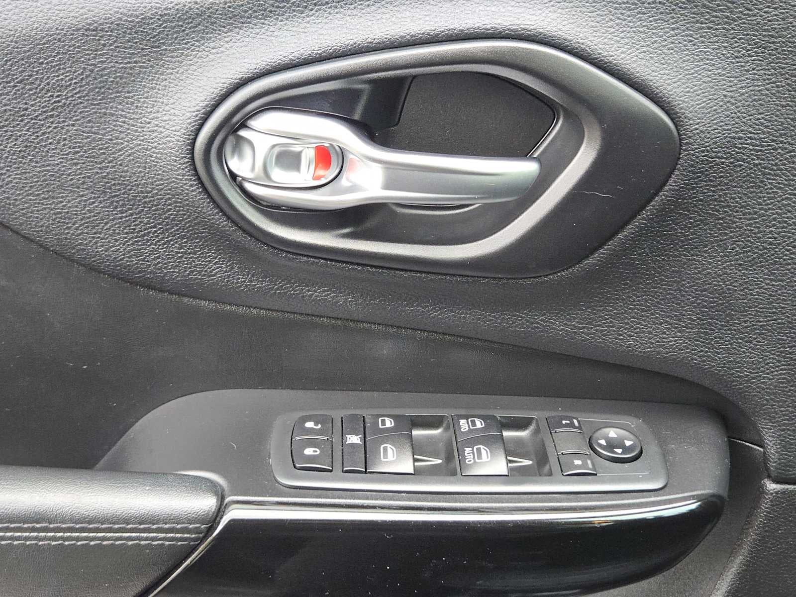 2020 Jeep Cherokee Altitude