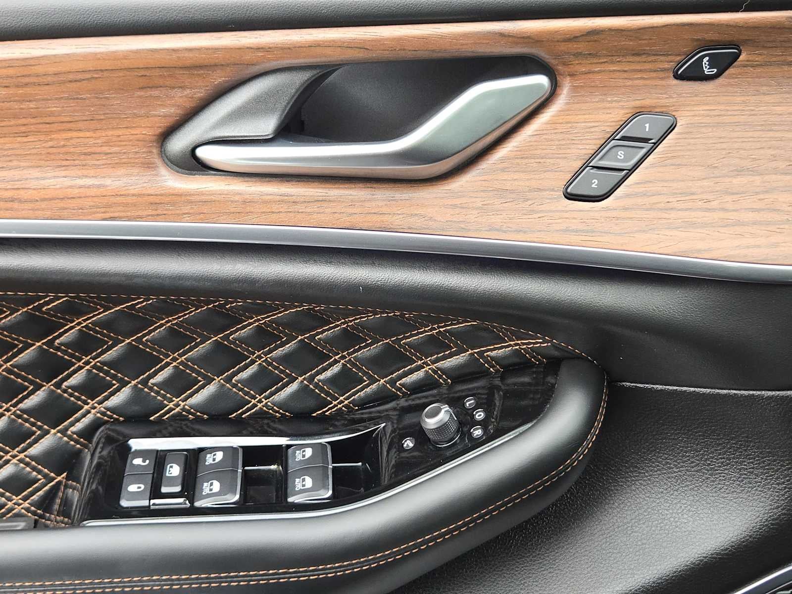 2023 Jeep Grand Cherokee L Summit