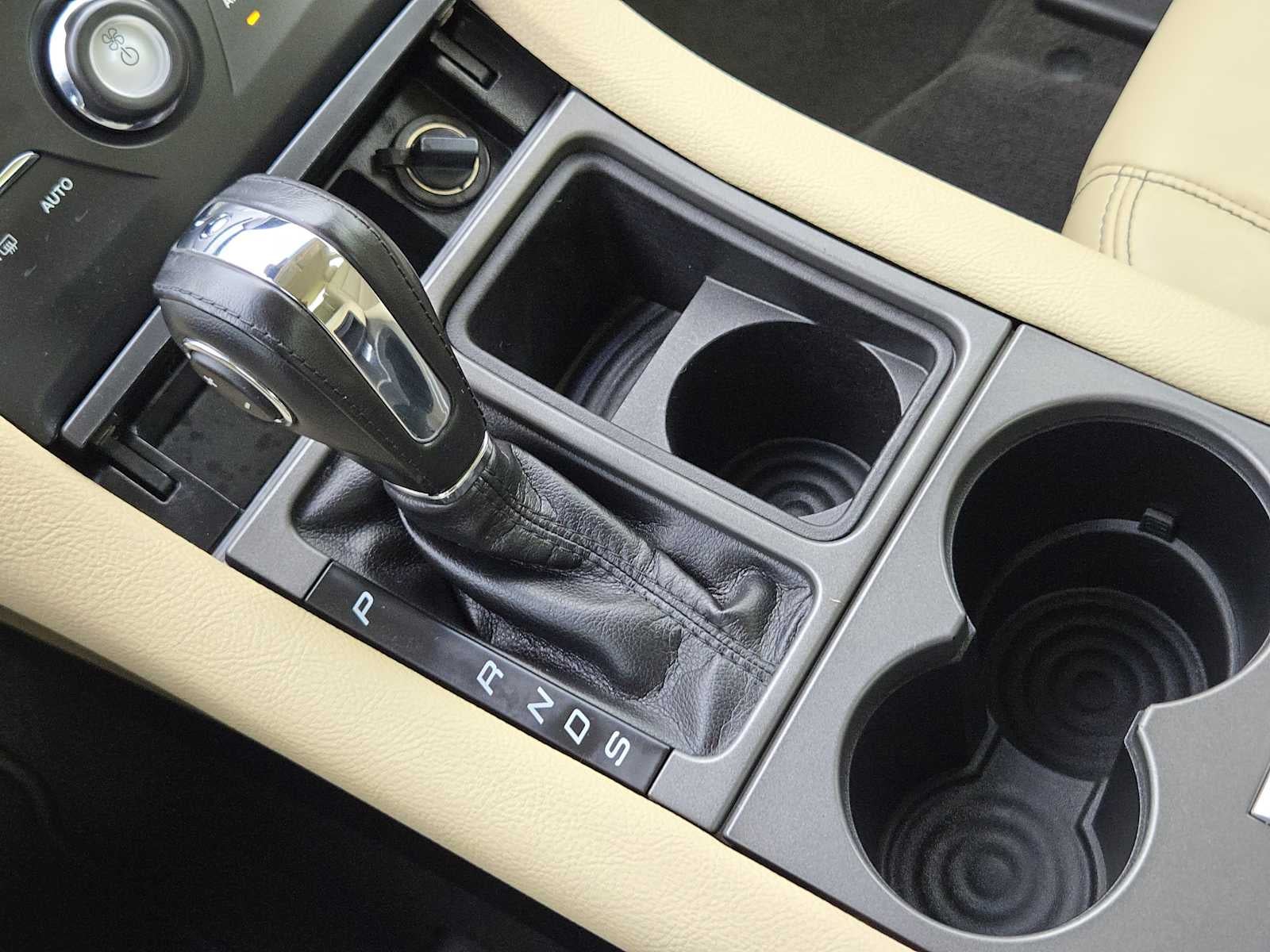 2018 Ford Taurus SEL