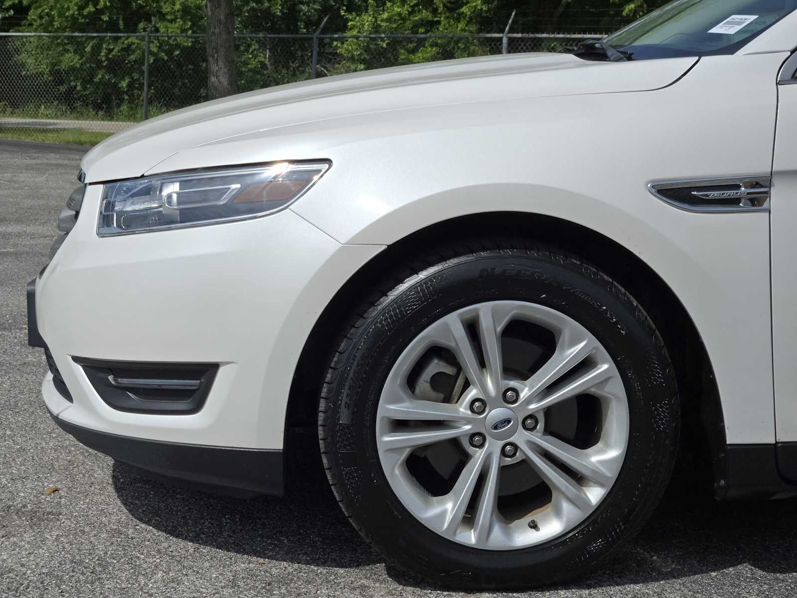 2018 Ford Taurus SEL