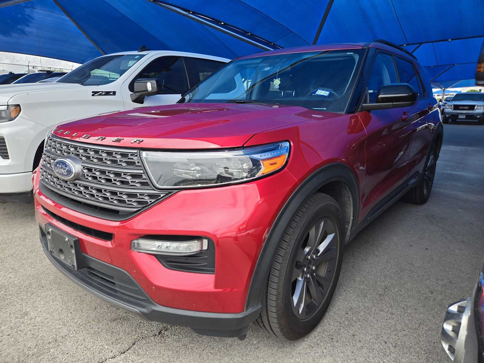 2022 Ford Explorer XLT 4WD's photo
