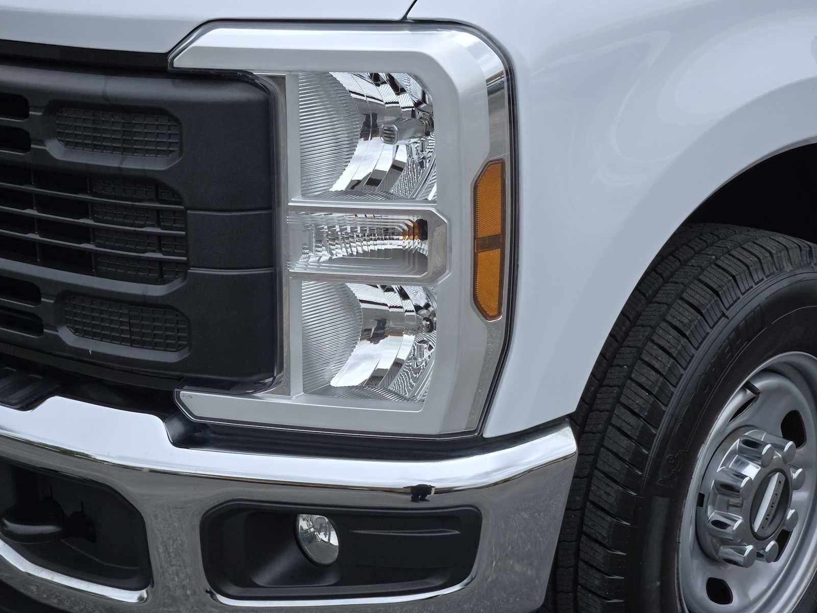 2024 Ford Super Duty F-250 Pickup XL