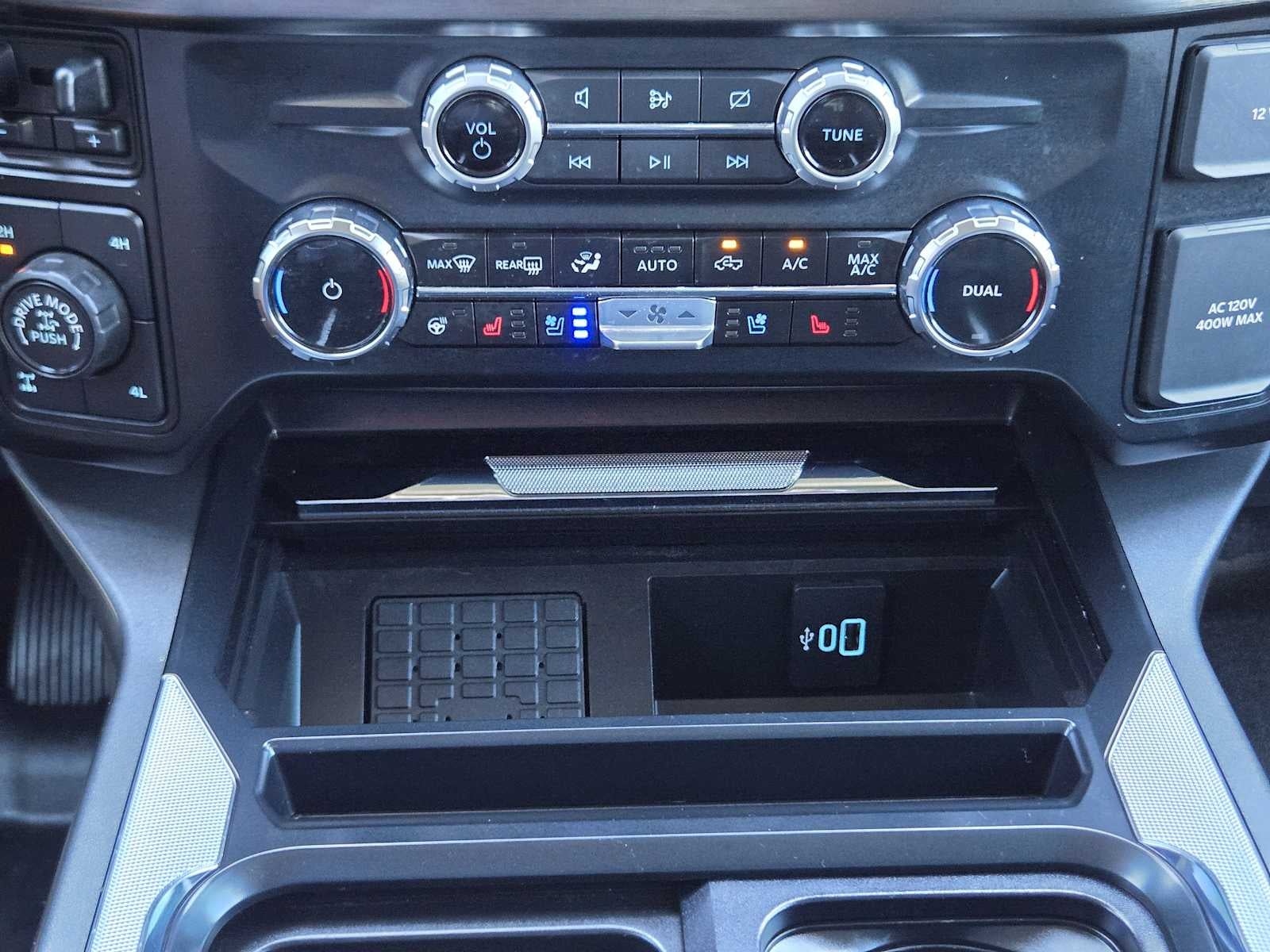 2023 Ford Super Duty F-250 Pickup LARIAT