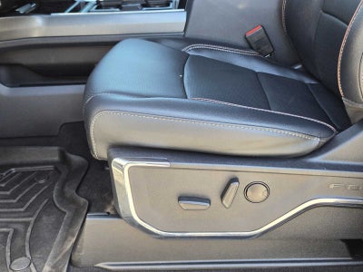 2023 Ford Super Duty F-250 Pickup LARIAT