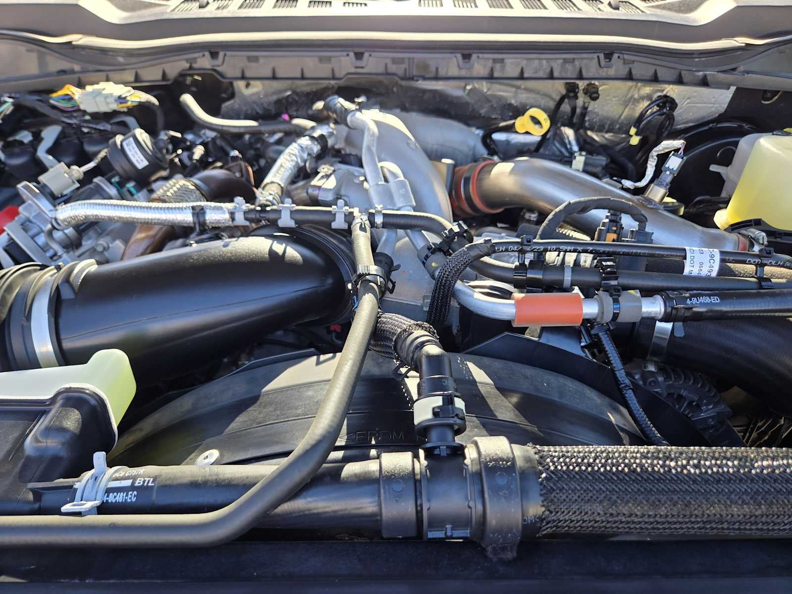 2023 Ford Super Duty F-250 Pickup LARIAT
