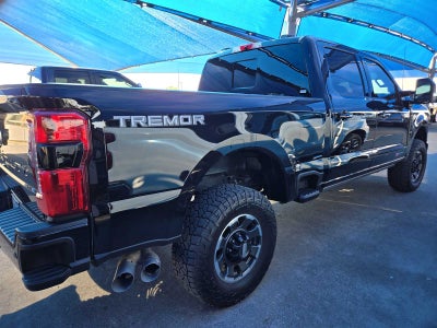 2023 Ford Super Duty F-250 Pickup LARIAT