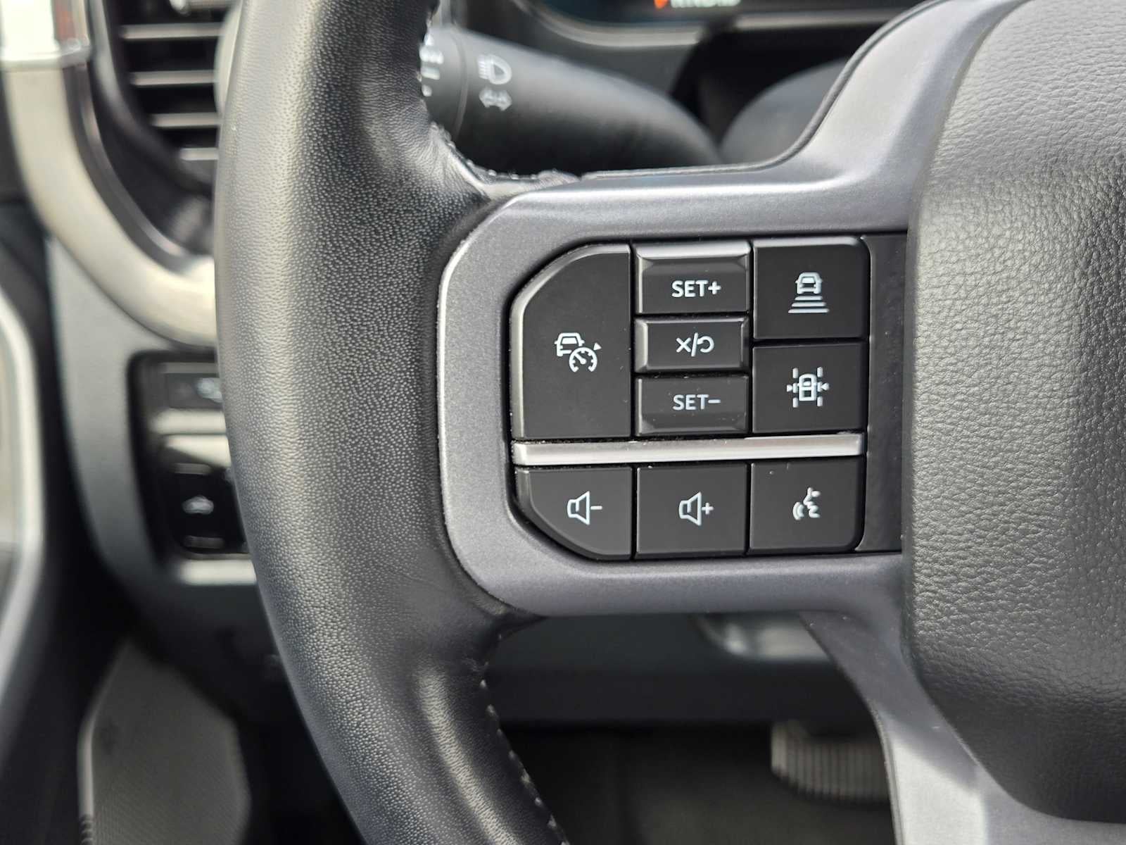 2023 Ford Super Duty F-250 Pickup LARIAT