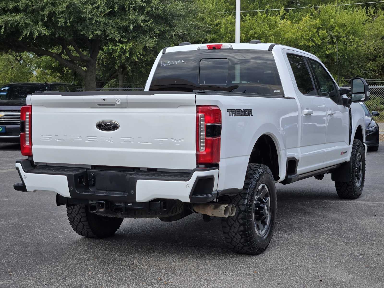 2023 Ford Super Duty F-250 Pickup LARIAT