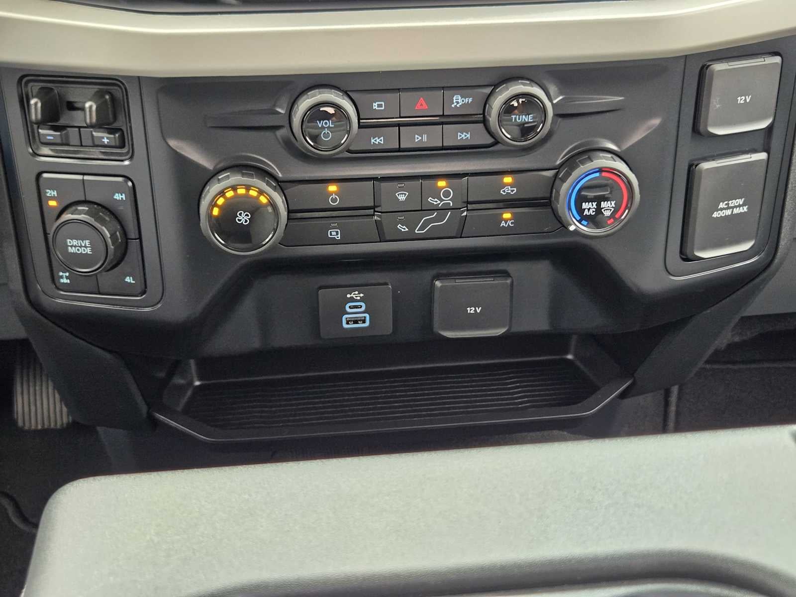 2025 Ford Super Duty F-250 Pickup XL