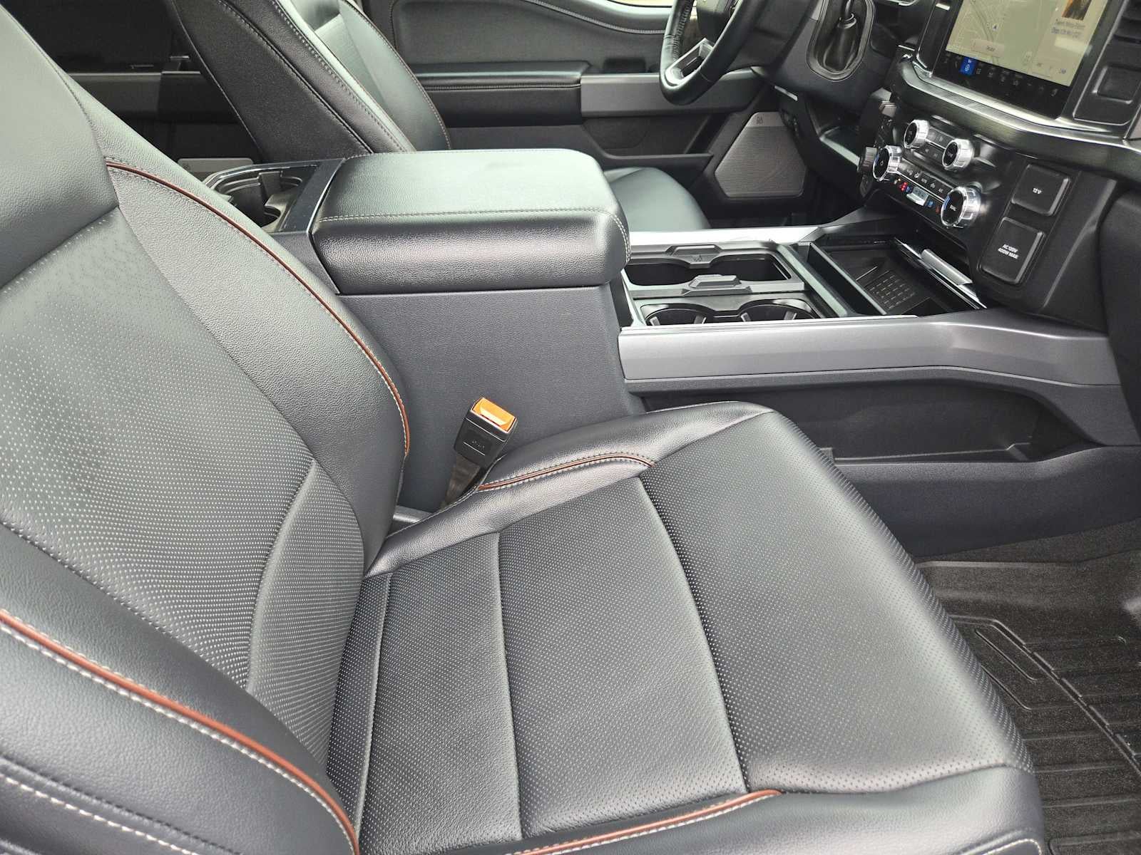 2024 Ford Super Duty F-250 Pickup LARIAT