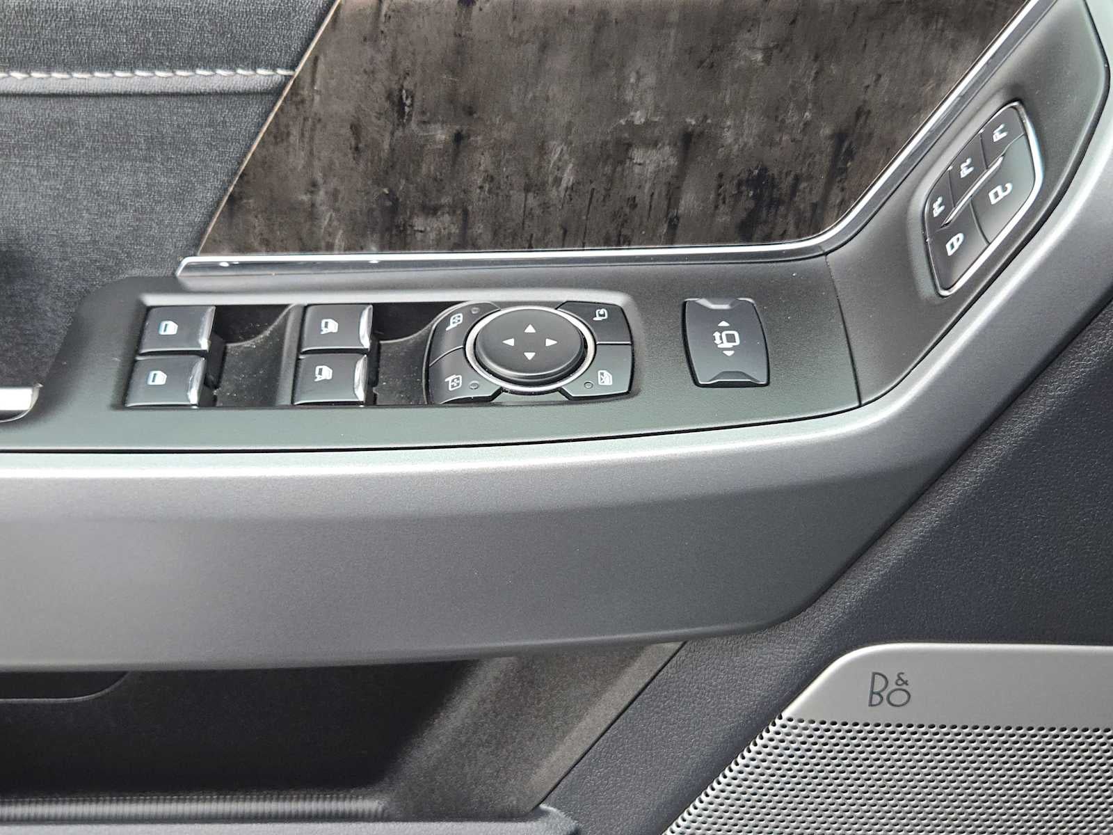 2024 Ford Super Duty F-250 Pickup LARIAT