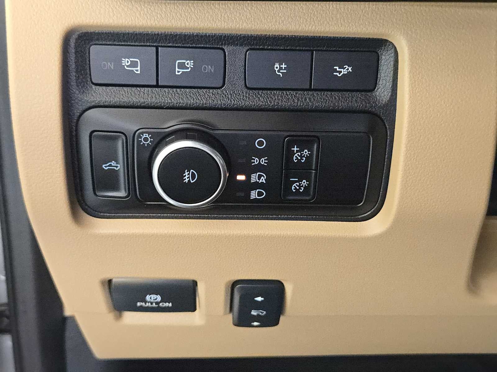 2024 Ford Super Duty F-250 Pickup LARIAT