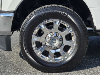 2022 Ford Super Duty F-350 SRW Pickup LARIAT