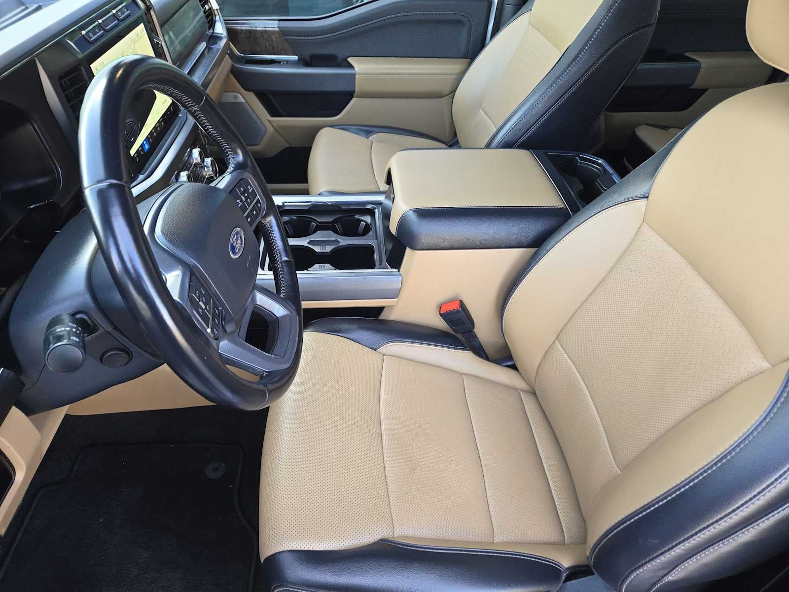 2024 Ford Super Duty F-350 DRW LARIAT