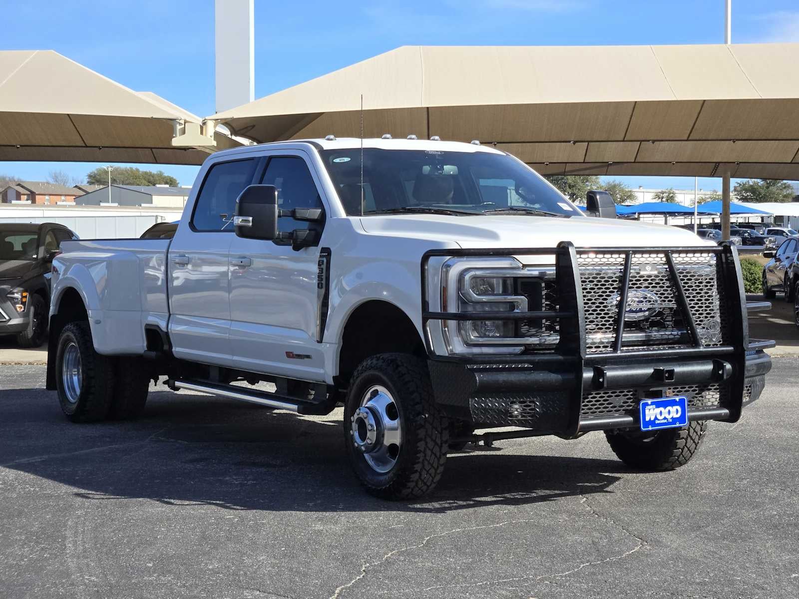 2024 Ford Super Duty F-350 DRW LARIAT