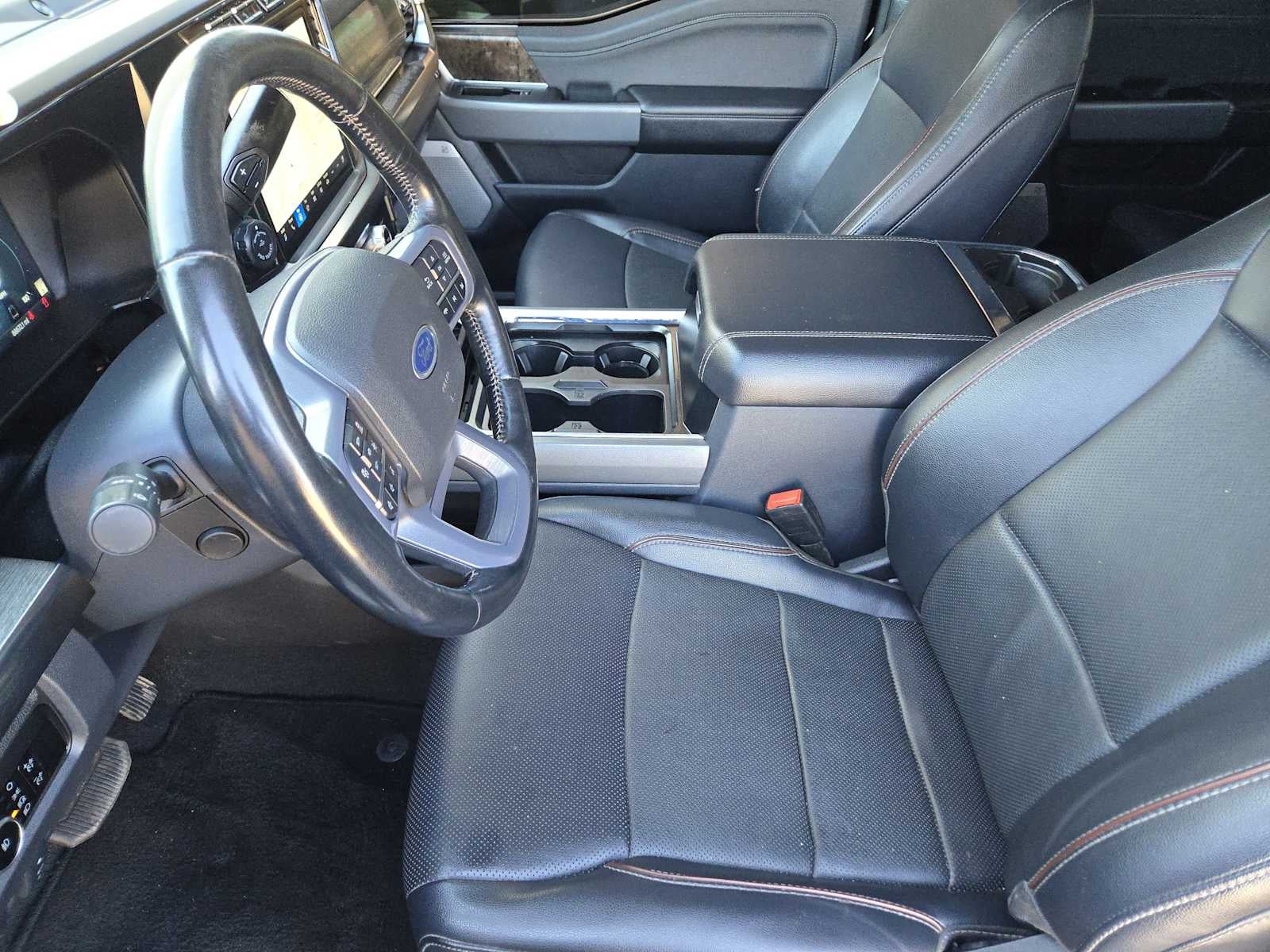 2023 Ford Super Duty F-350 DRW LARIAT