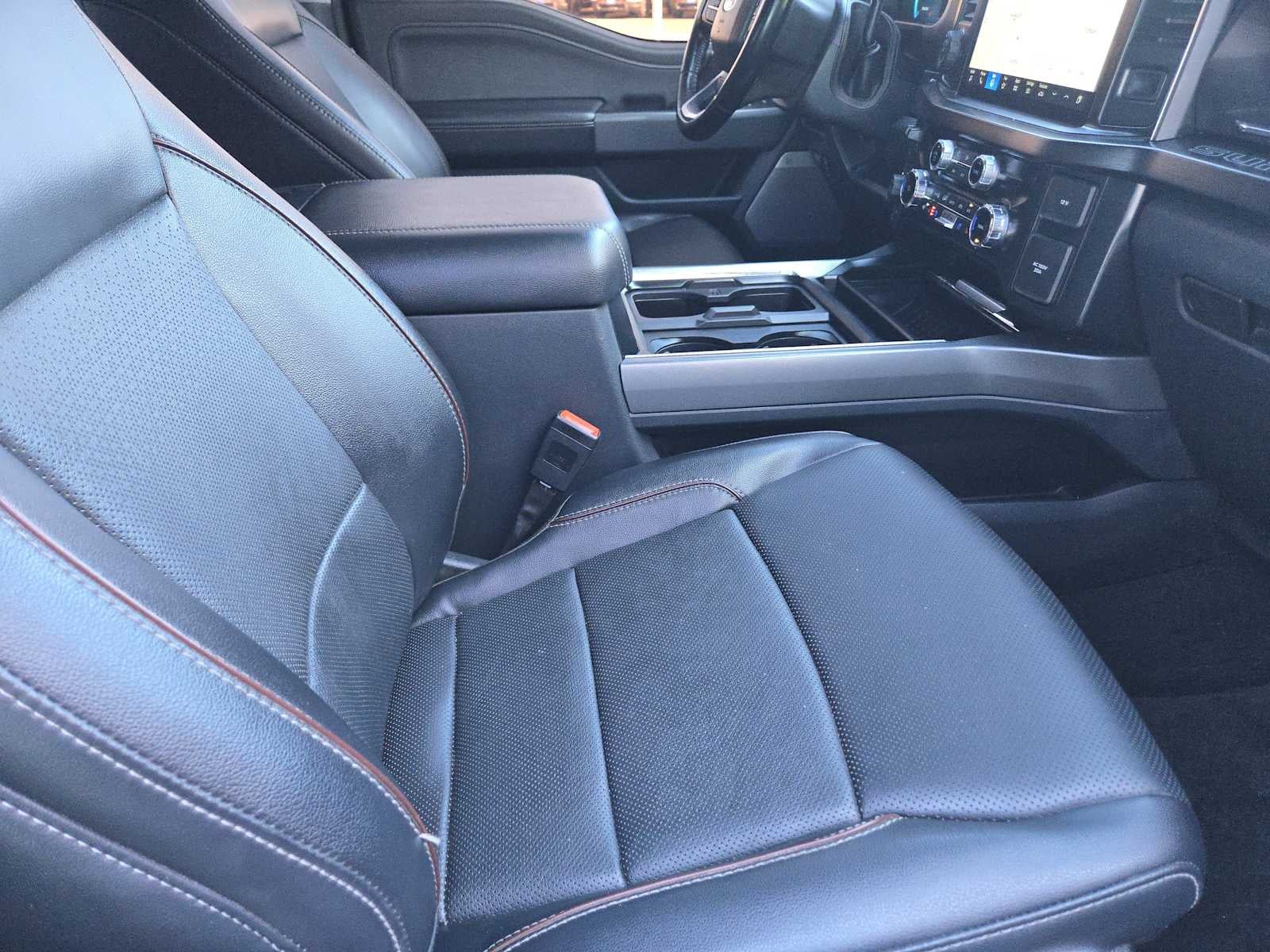 2023 Ford Super Duty F-350 DRW LARIAT