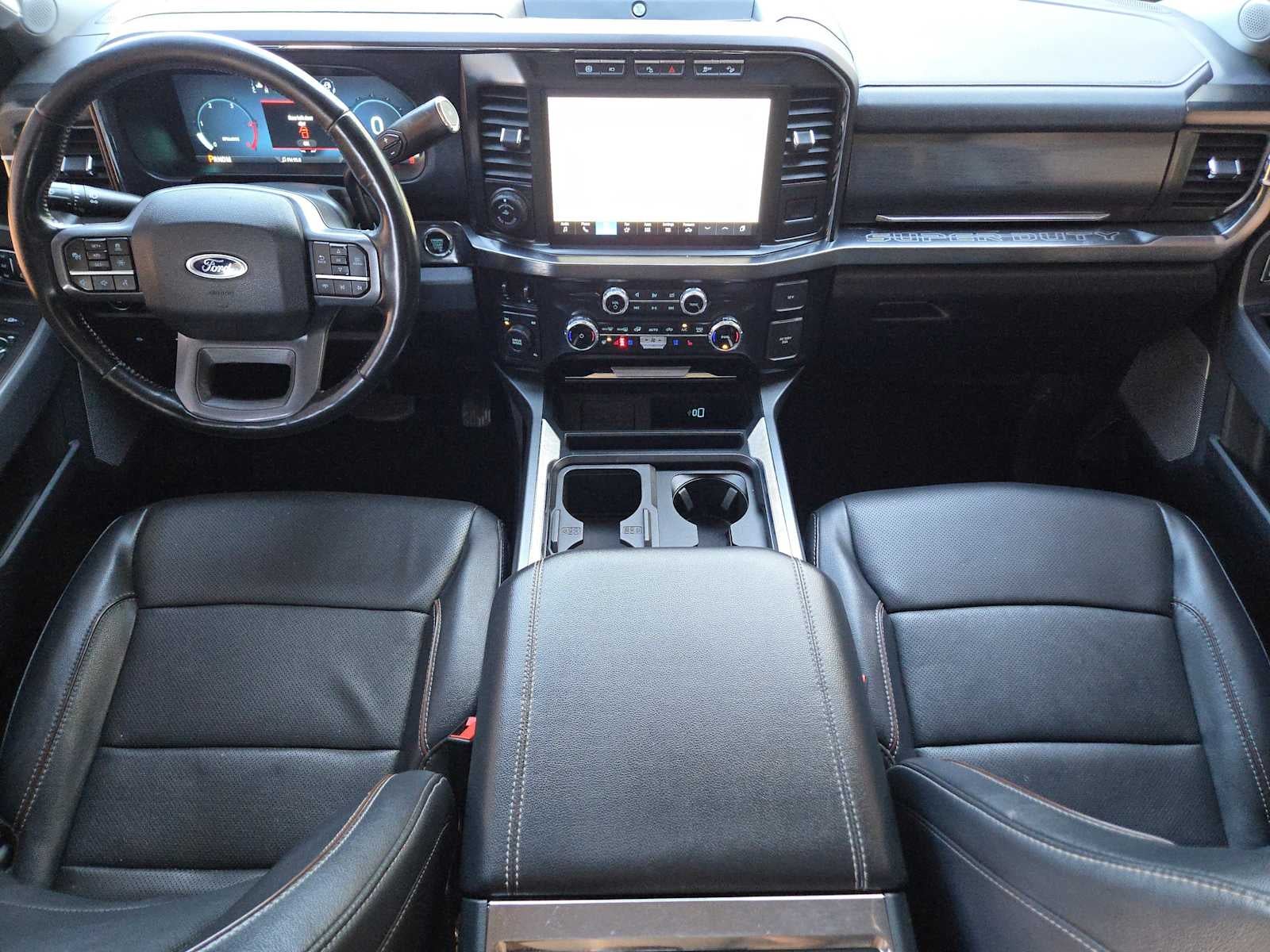 2023 Ford Super Duty F-350 DRW LARIAT