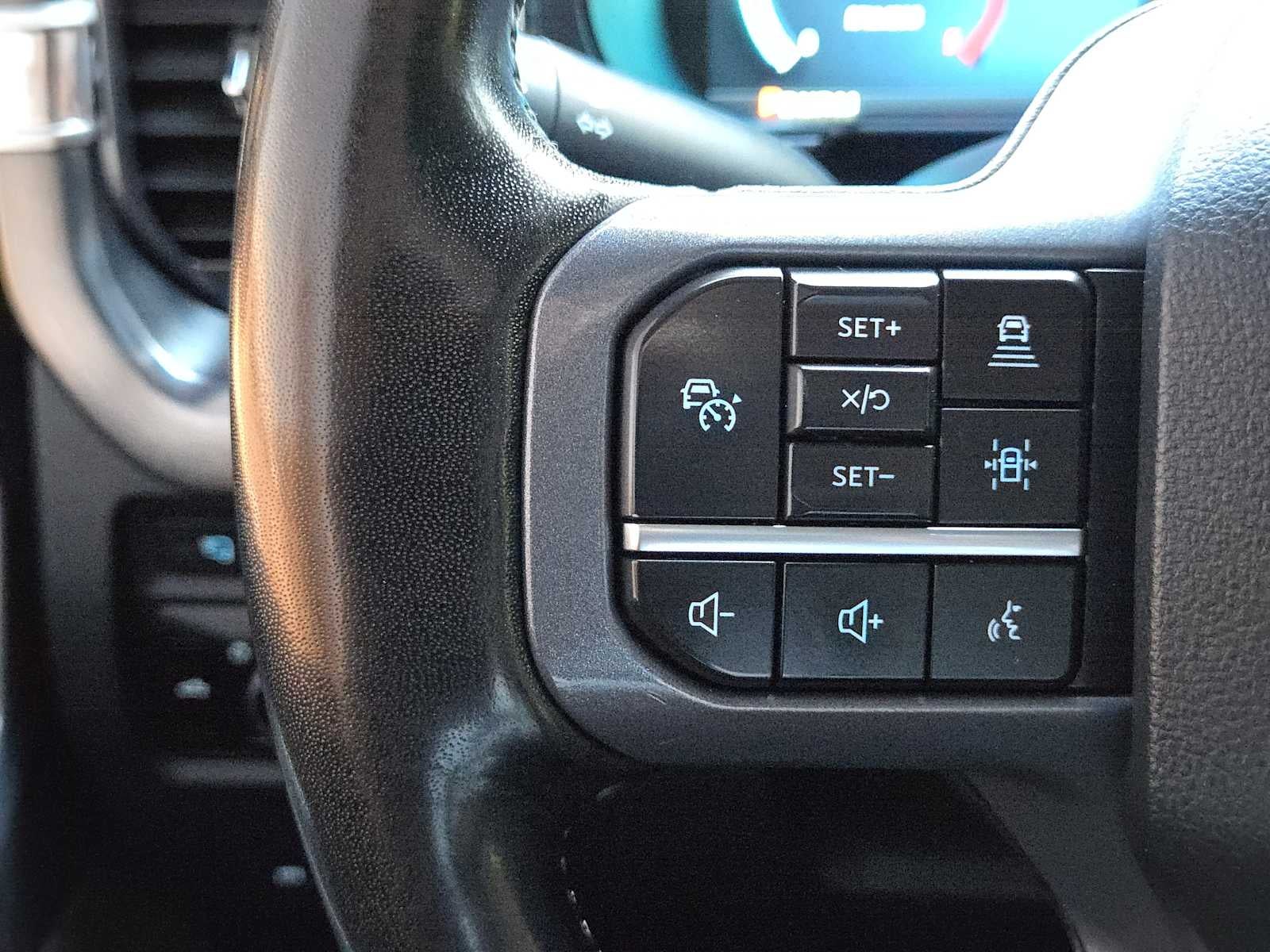 2023 Ford Super Duty F-350 DRW LARIAT