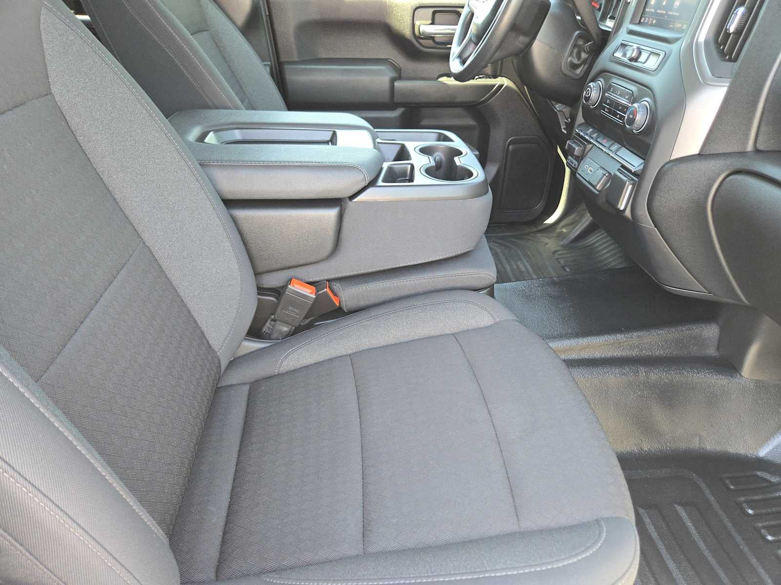 2025 Chevrolet Silverado 3500HD CC Work Truck