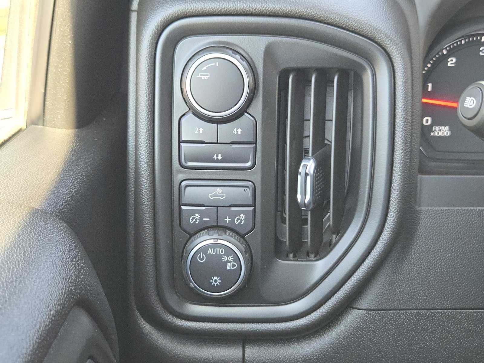 2025 Chevrolet Silverado 3500HD CC Work Truck