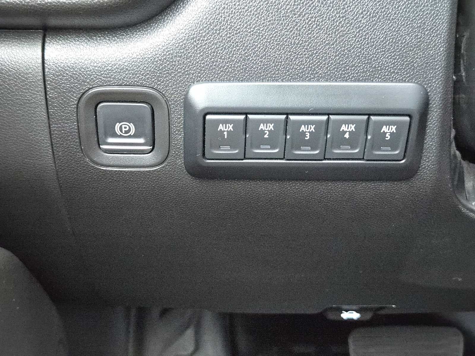 2025 Chevrolet Silverado 3500HD CC Work Truck