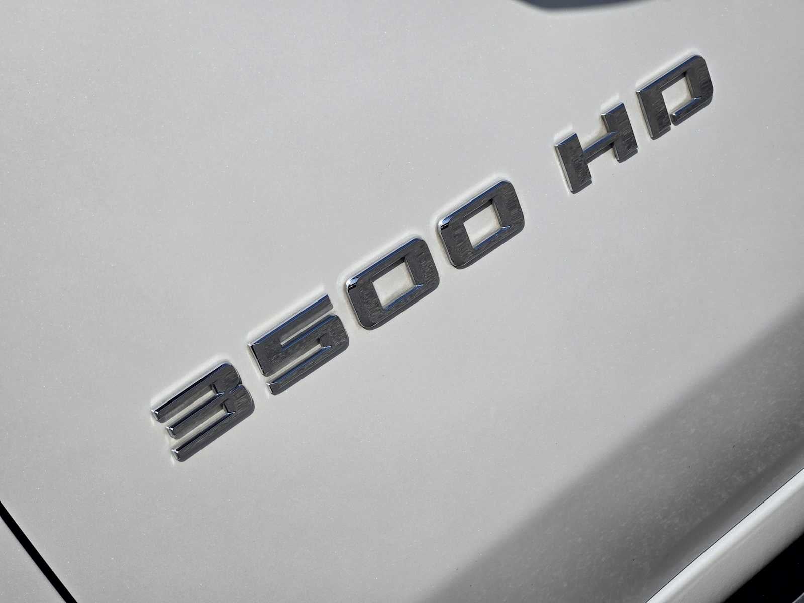 2024 Chevrolet Silverado 3500HD LTZ