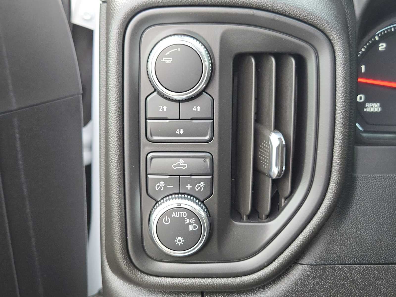 2024 GMC Sierra 3500HD Pro