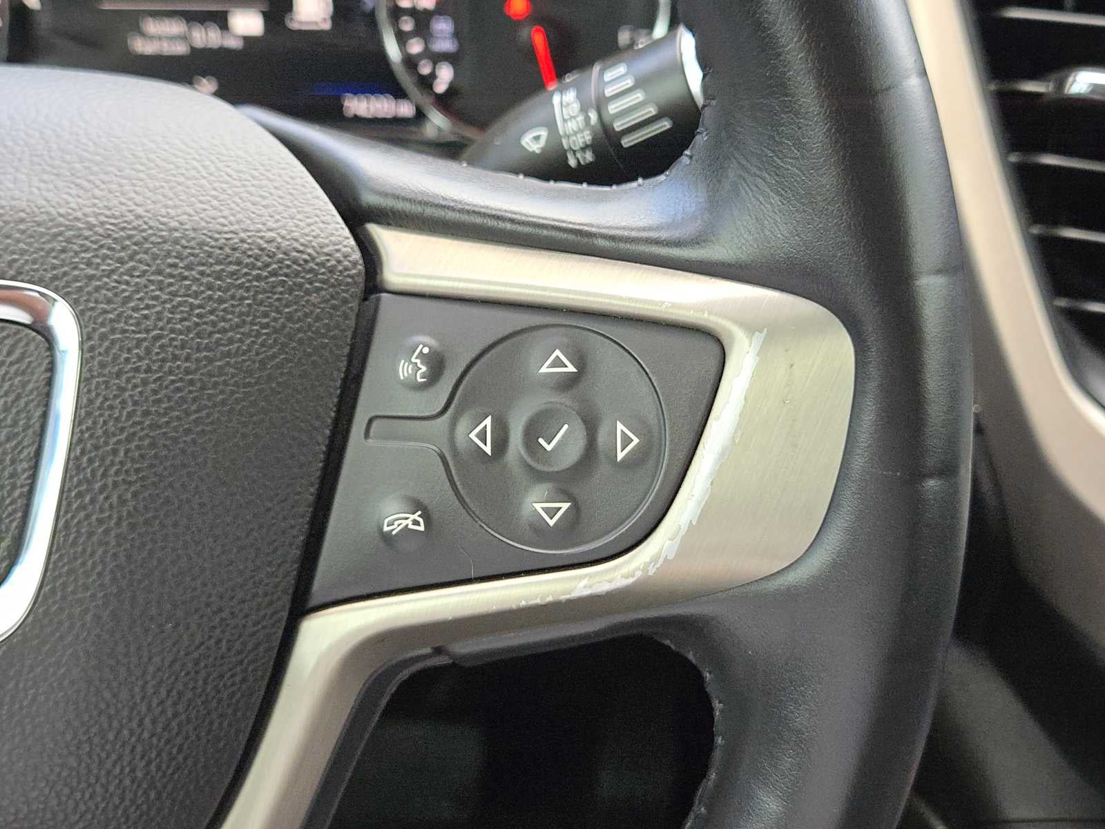 2024 GMC Acadia FWD Elevation