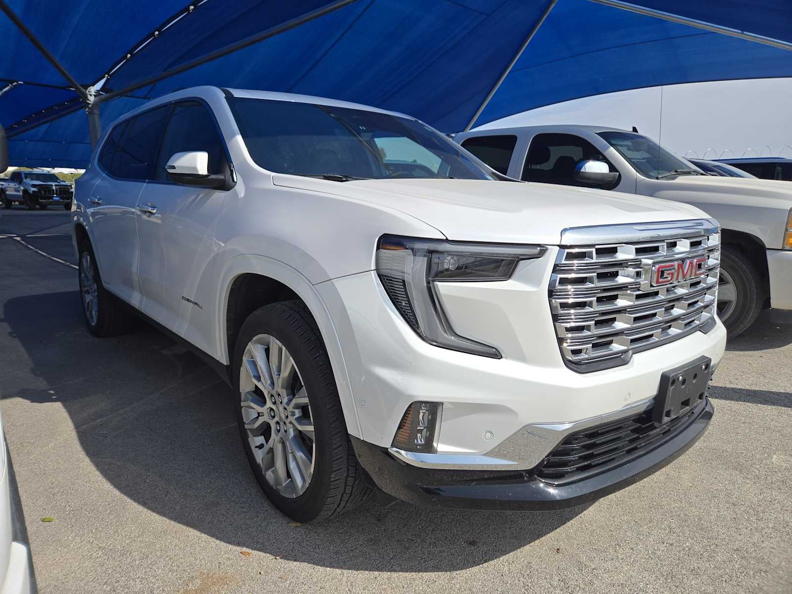 2024 GMC Acadia FWD Denali