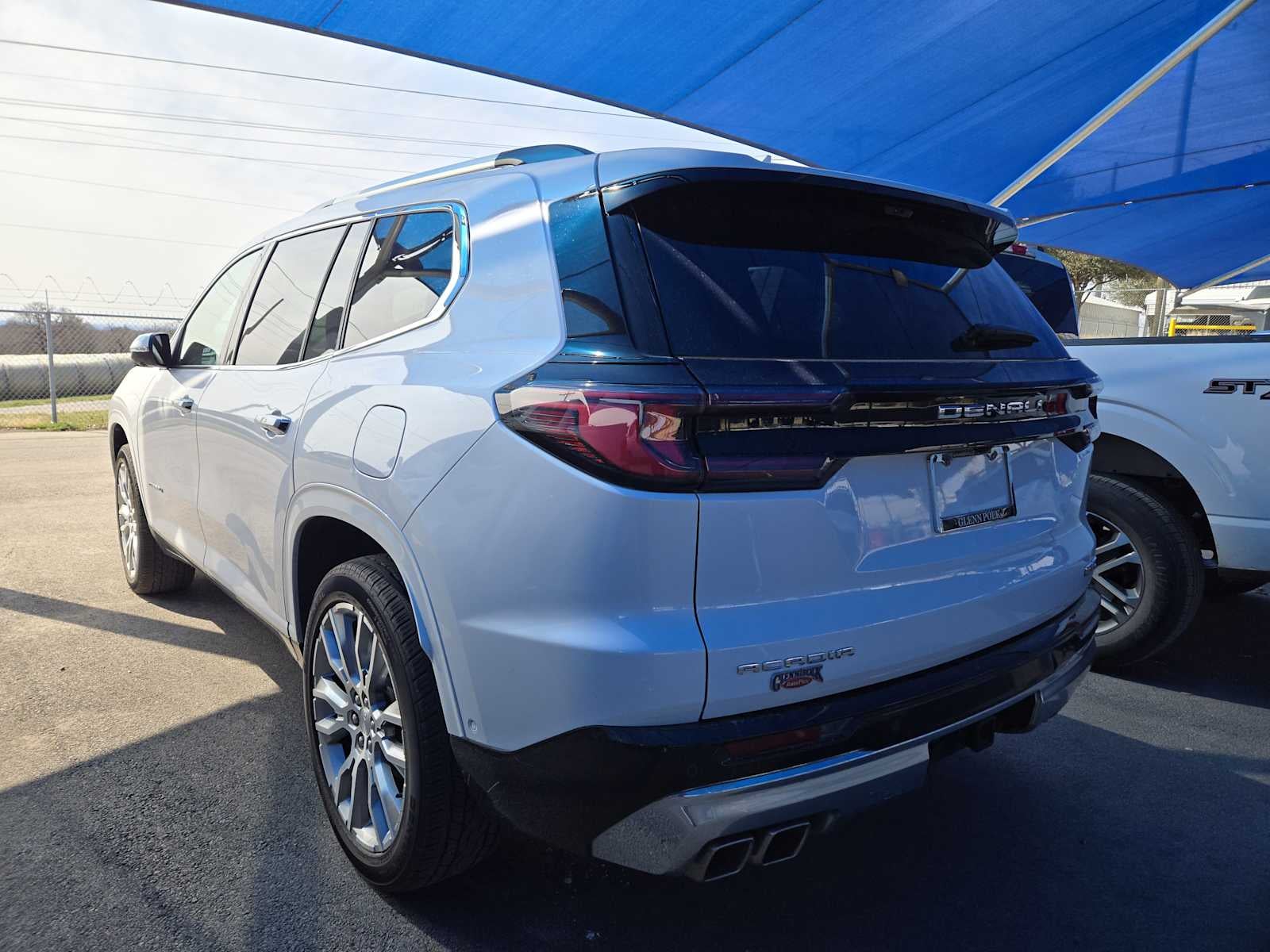 2024 GMC Acadia FWD Denali