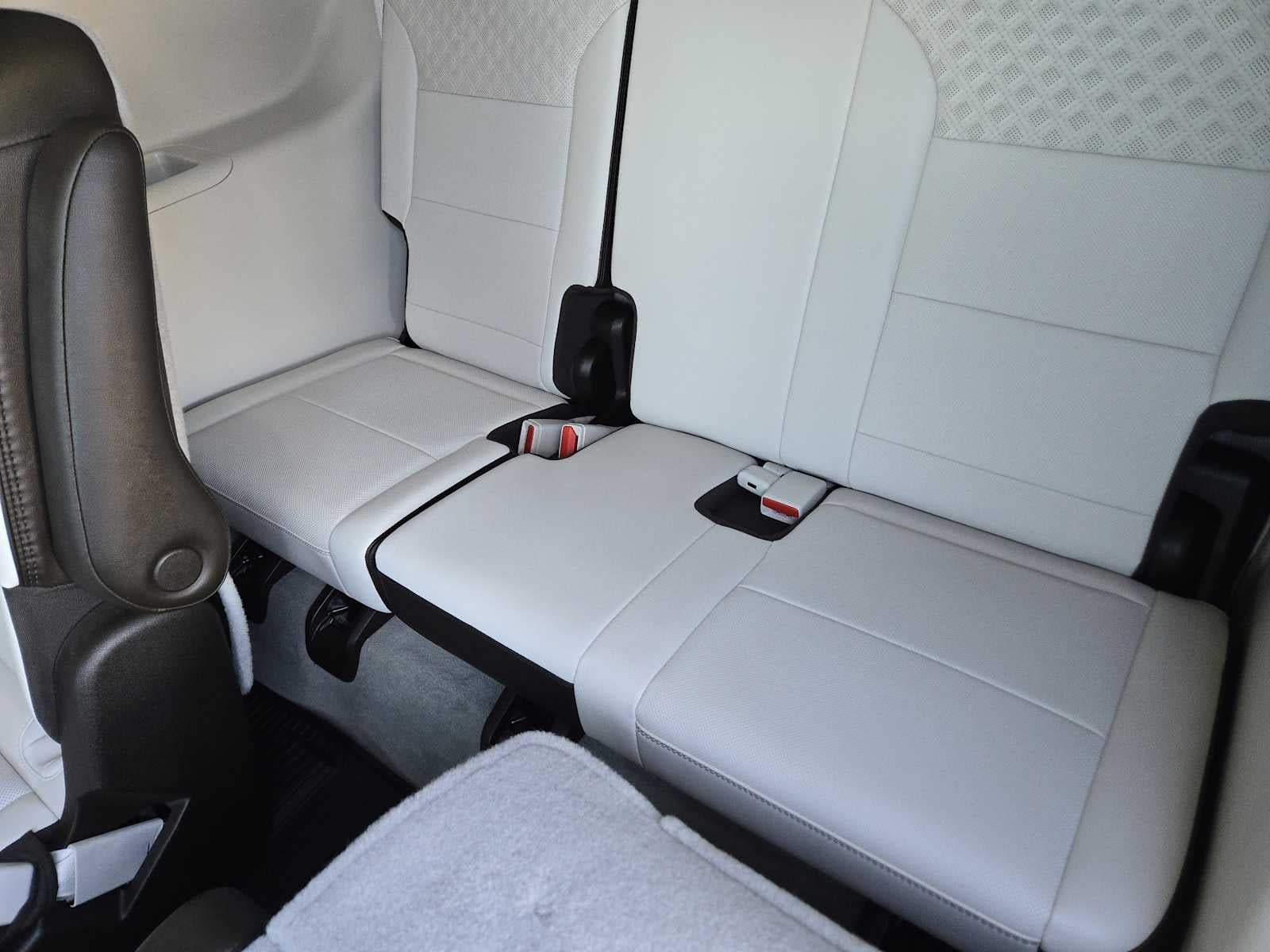 2024 GMC Acadia FWD Denali