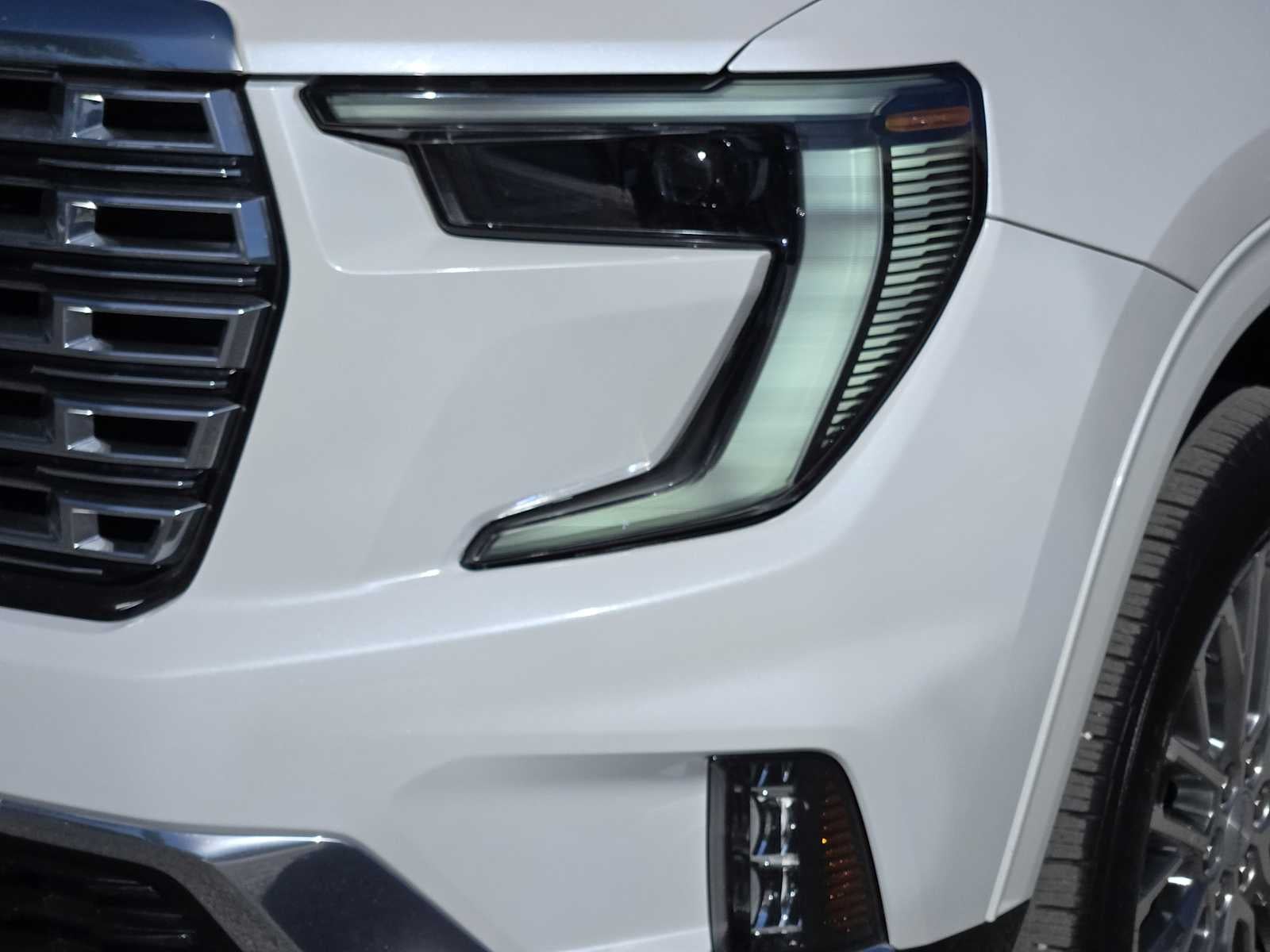 2024 GMC Acadia FWD Denali