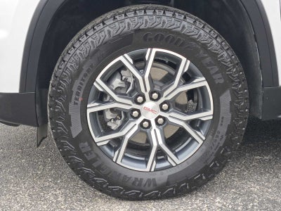 2025 GMC Acadia AWD AT4