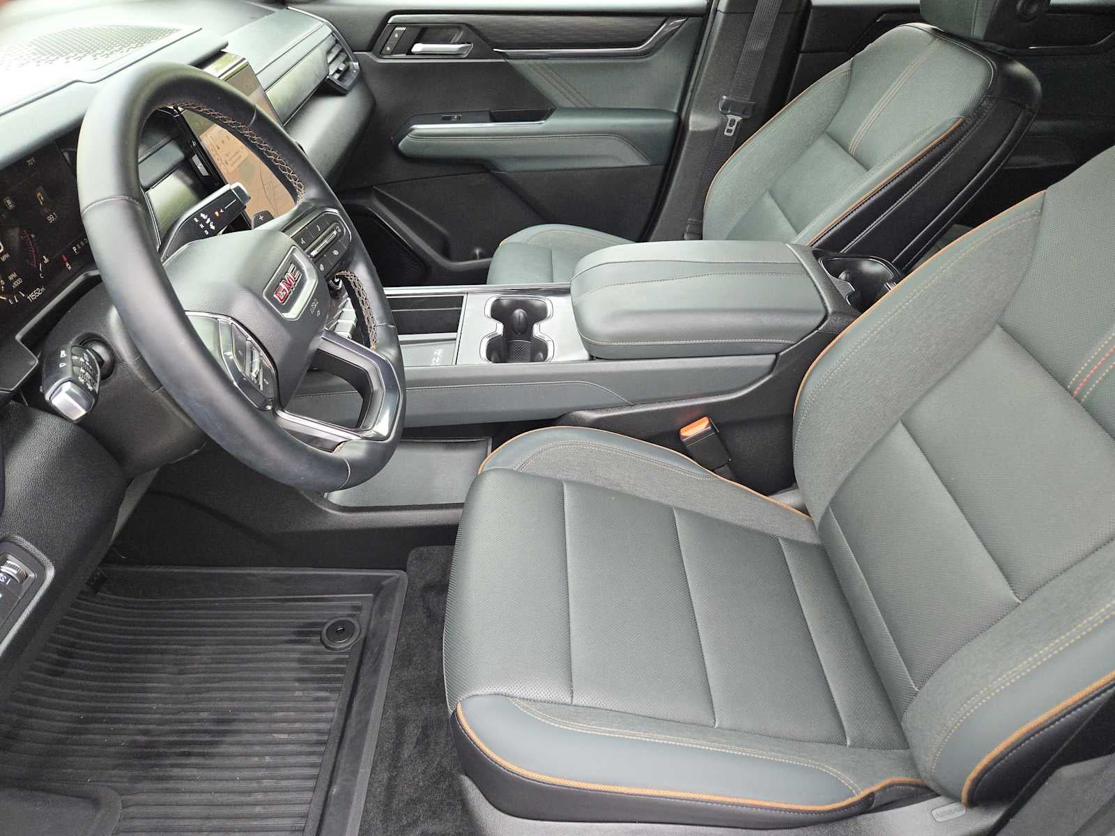 2025 GMC Acadia AWD AT4