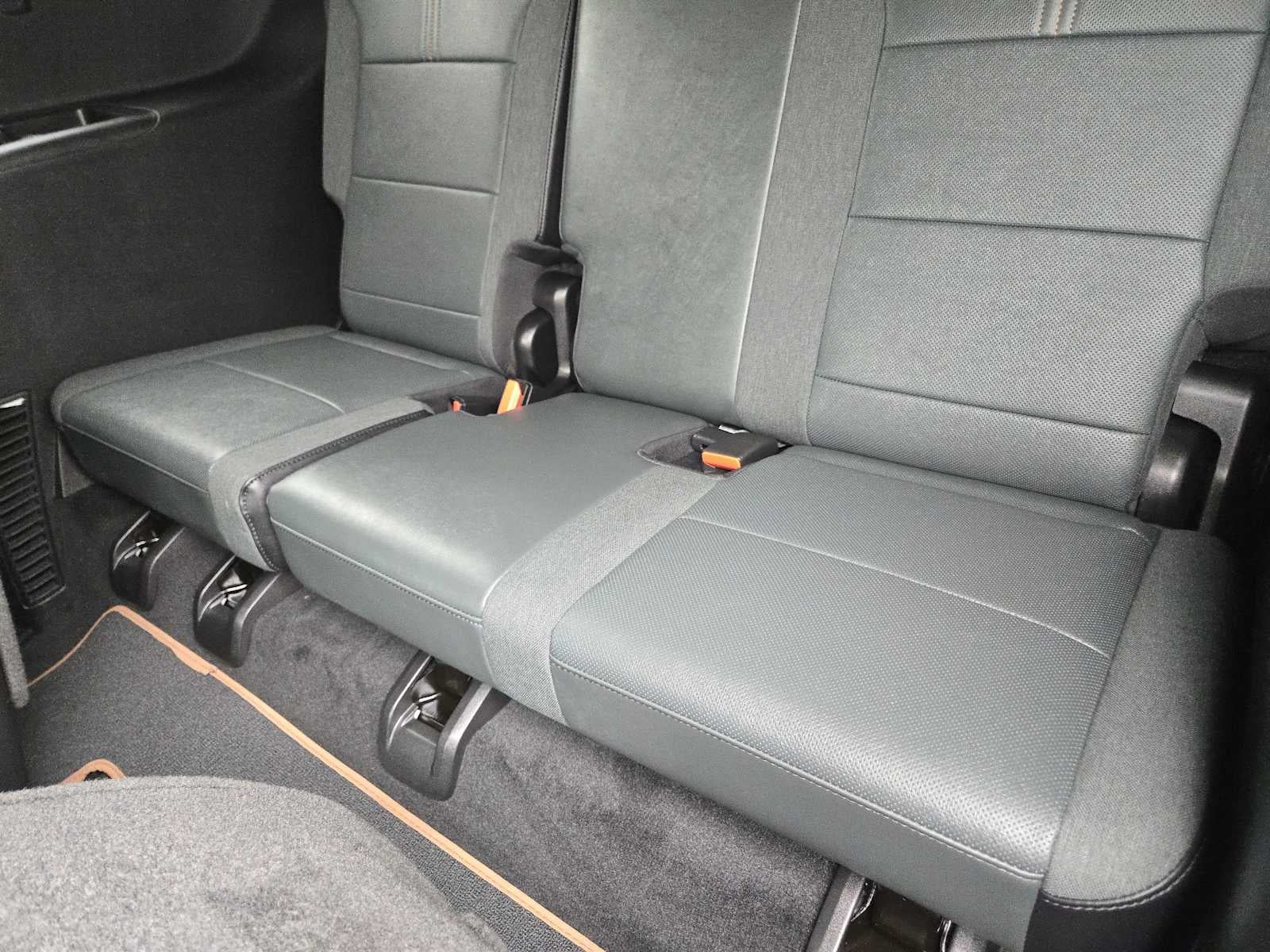 2025 GMC Acadia AWD AT4