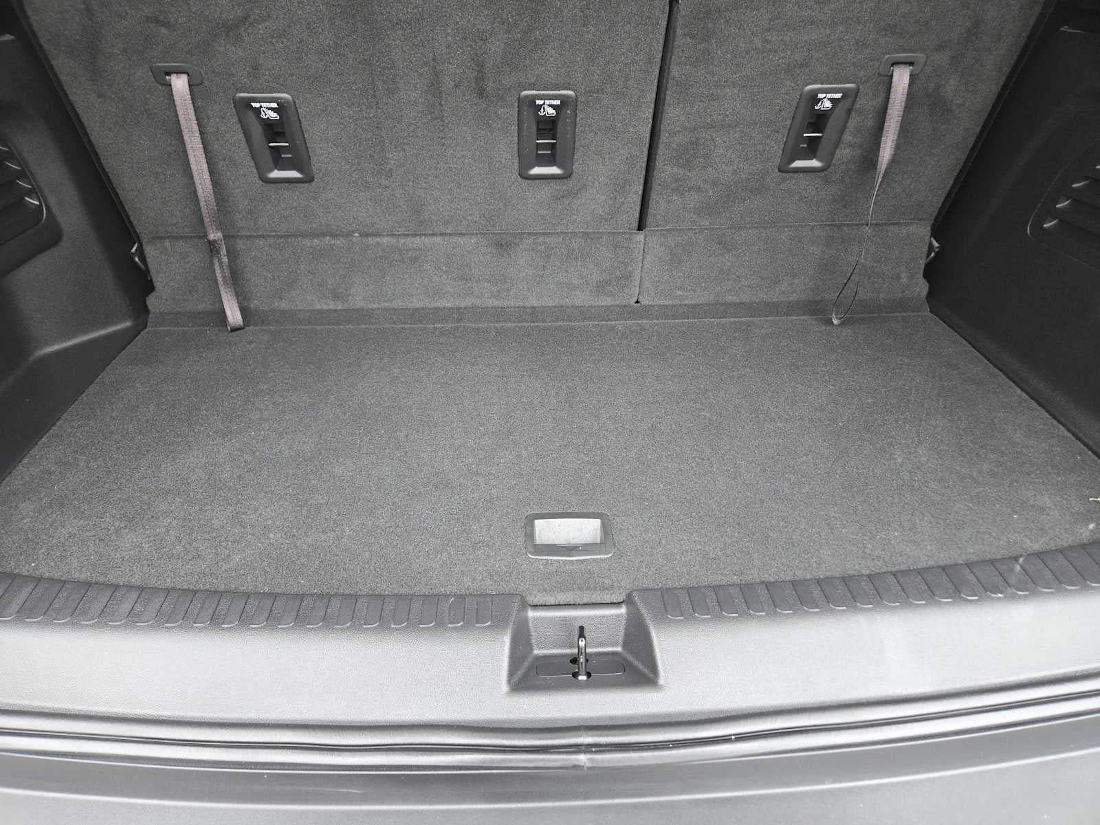 2025 GMC Acadia AWD AT4