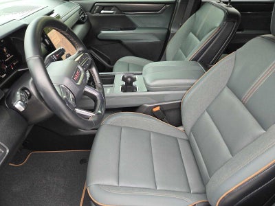 2025 GMC Acadia AWD AT4