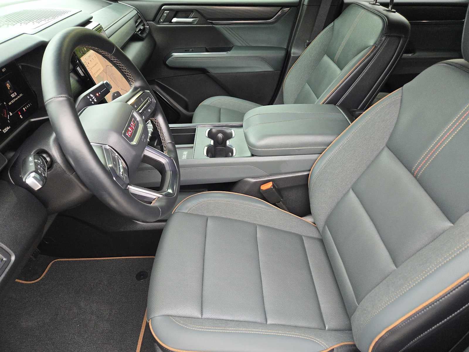 2025 GMC Acadia AWD AT4