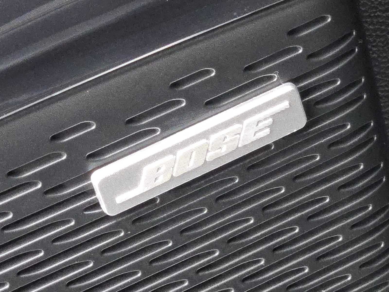 2025 GMC Acadia AWD AT4