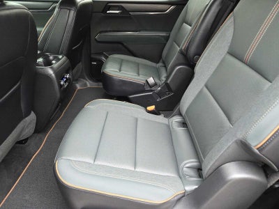 2025 GMC Acadia AWD AT4