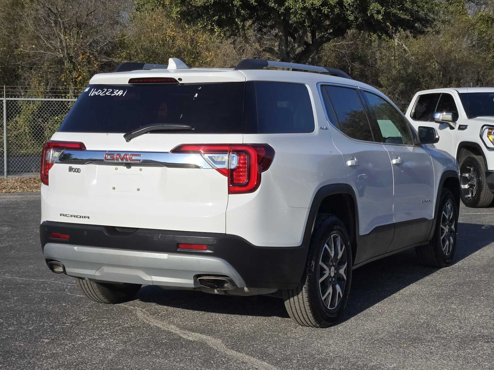2021 GMC Acadia SLE
