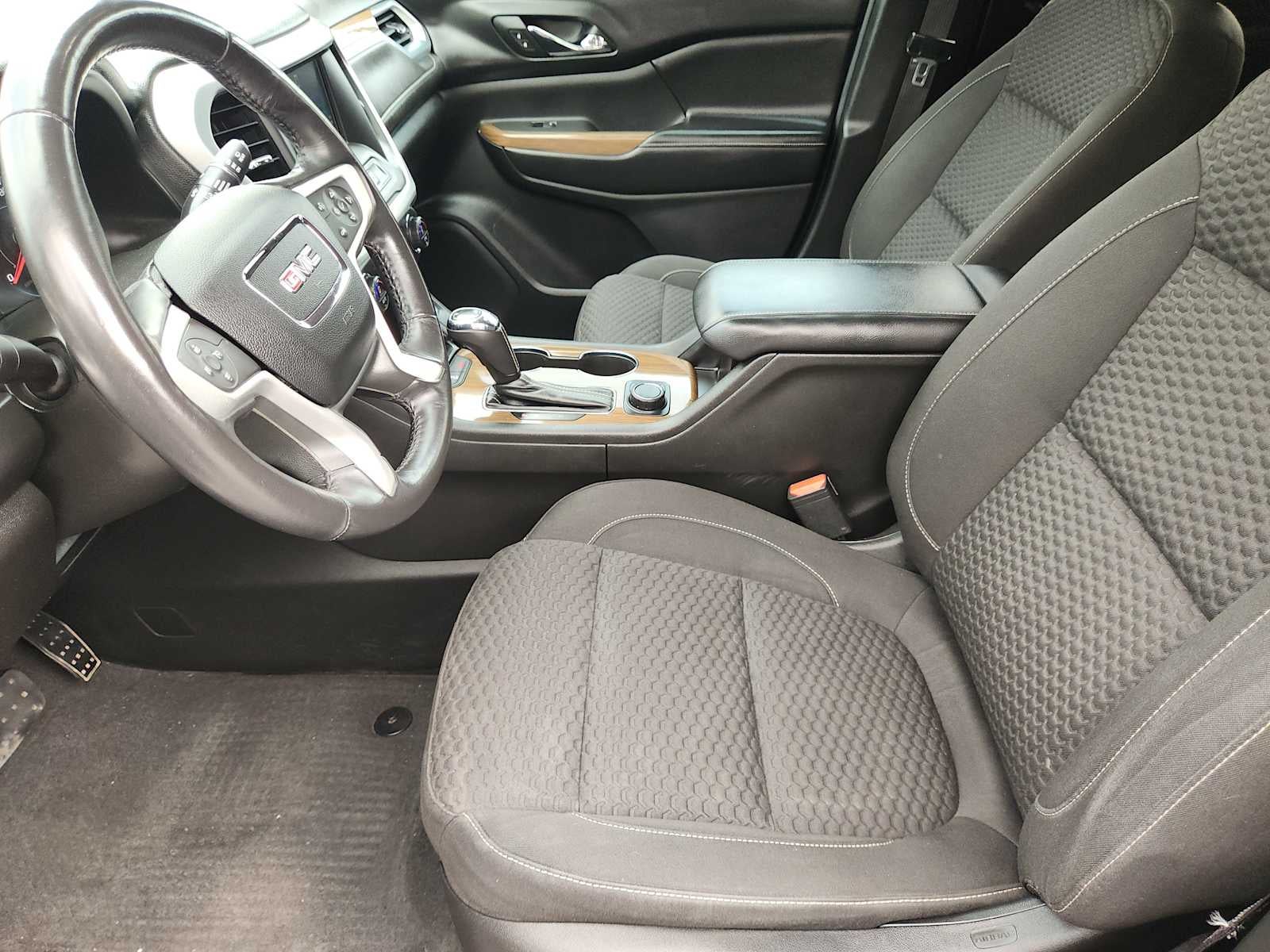 2017 GMC Acadia SLE