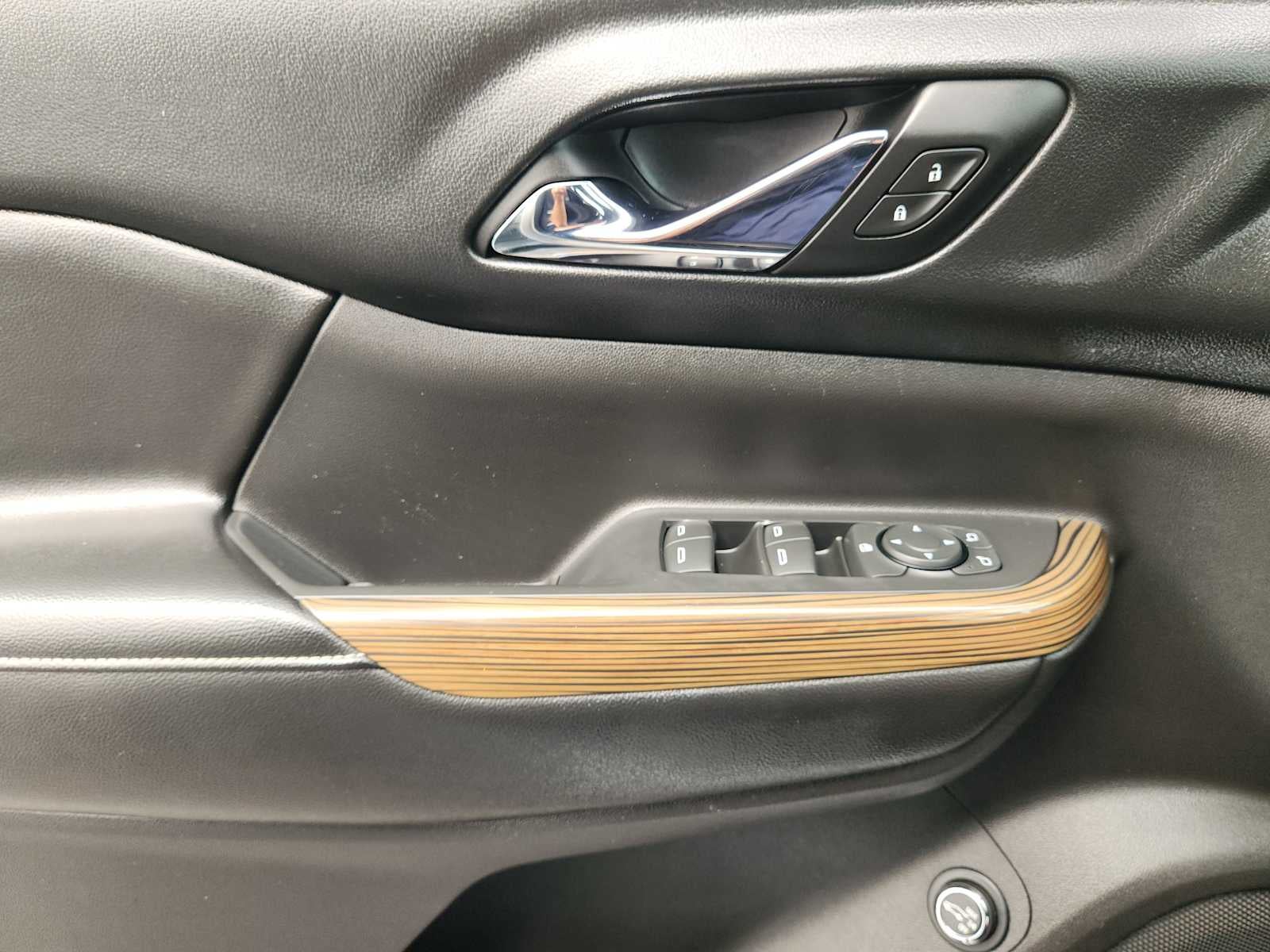 2017 GMC Acadia SLE