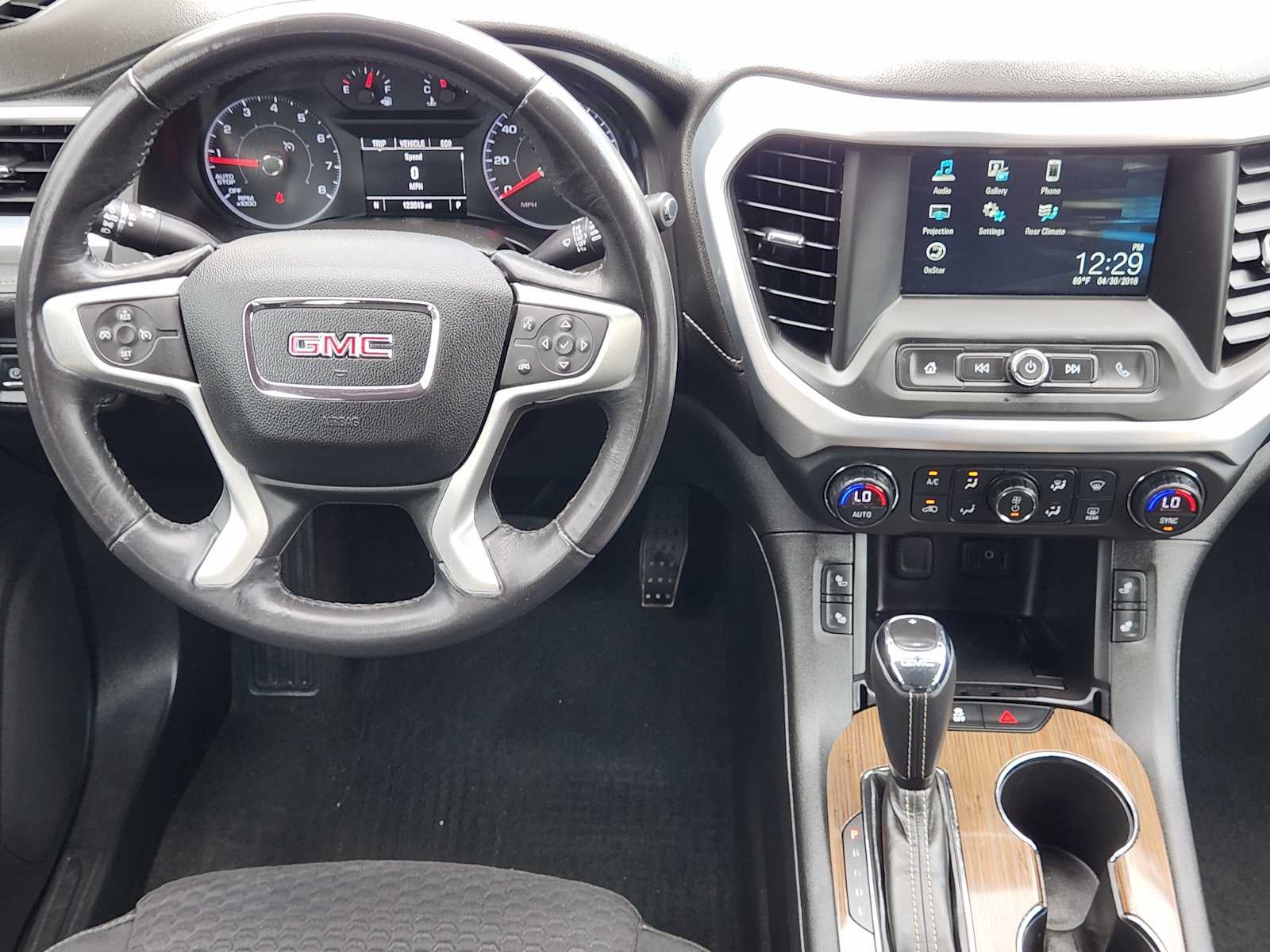 2017 GMC Acadia SLE