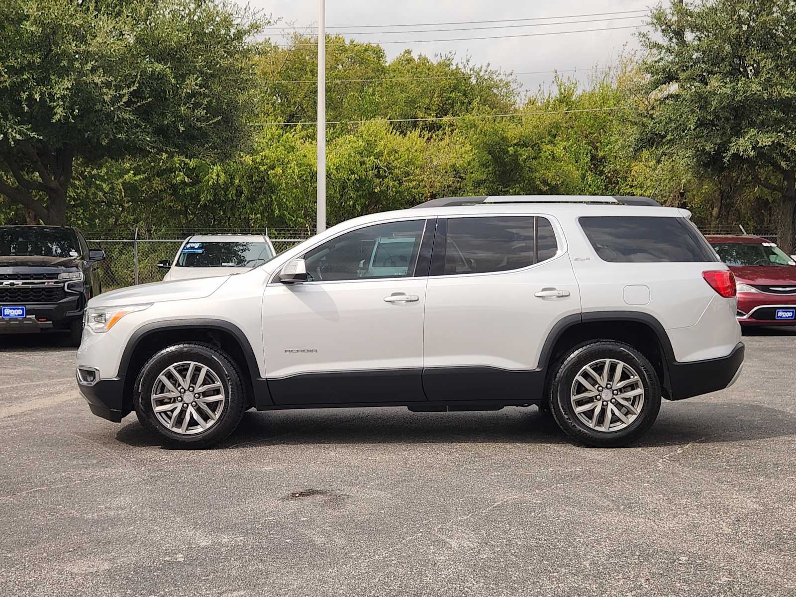 2017 GMC Acadia SLE