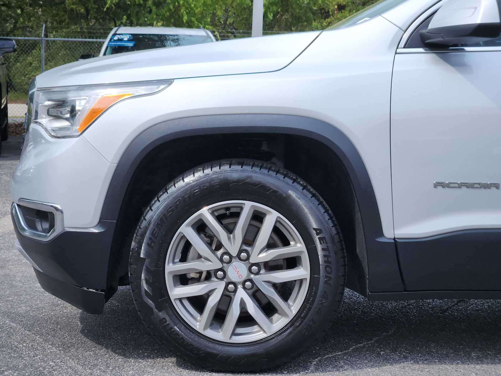 2017 GMC Acadia SLE