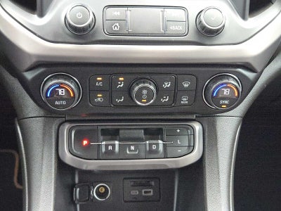 2022 GMC Acadia AT4